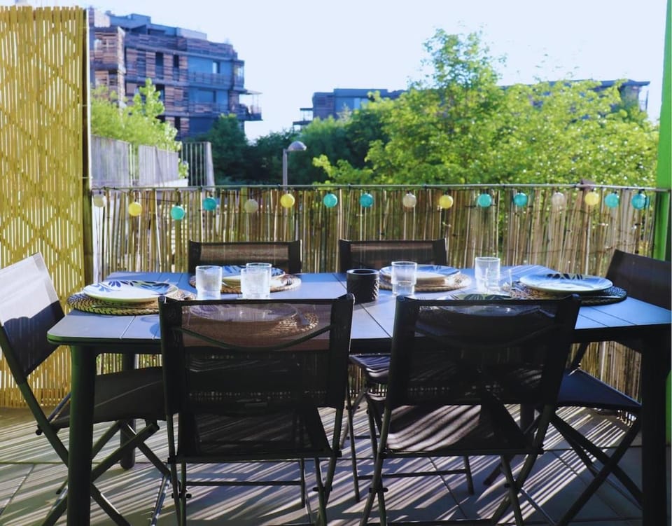 T3 garage privé-Clim-Loggia 9m2- Tram A 50m Apartment in Bordeaux