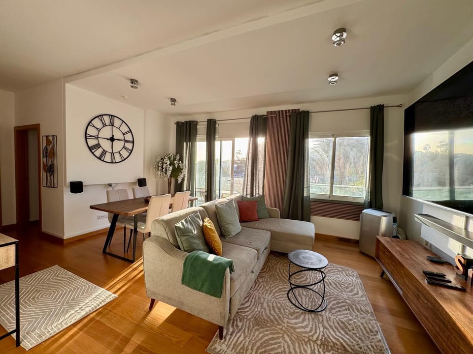 TV and multimedia, View (from property/room), Living room, Photo of the whole room, Dining area, Entertainment