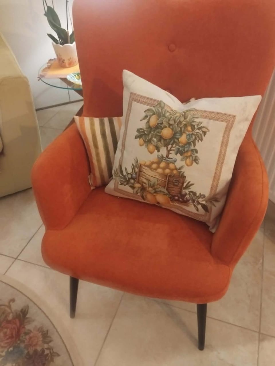 Living room, Decorative detail