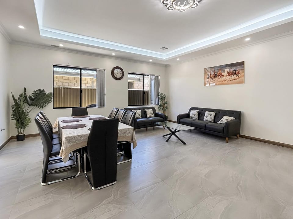 Spacious 4 bed home with open plan living House in Perth