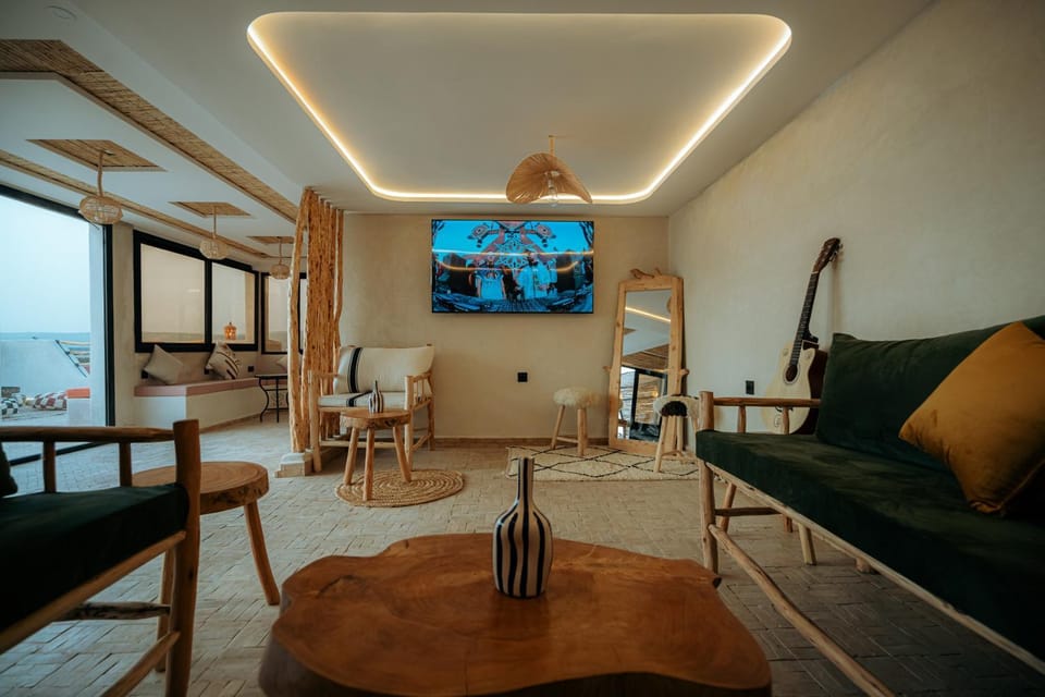 Communal lounge/ TV room, Communal lounge/ TV room, Seating area