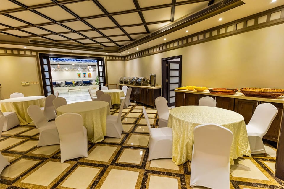Living room, Banquet/Function facilities, Seating area