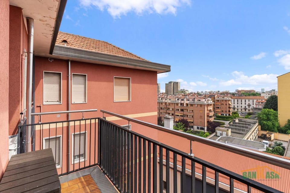 MILANO Bicocca Niguarda a 15min dal DUOMO Bed and Breakfast in Milan