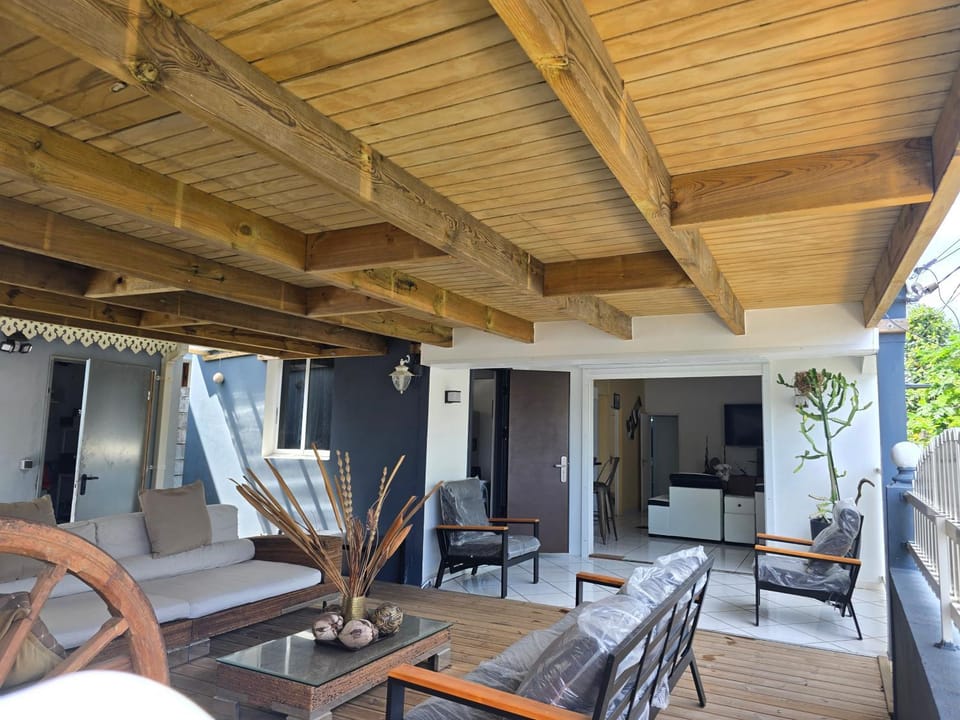Villa Chelsy House in Leeward Islands