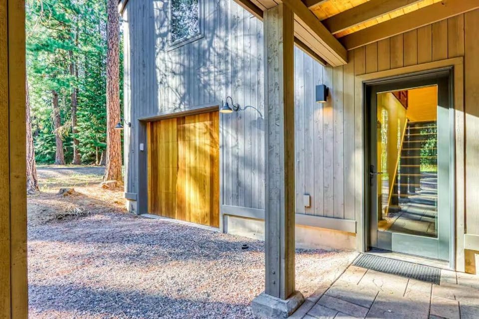 Golf Home 212 House in Oregon