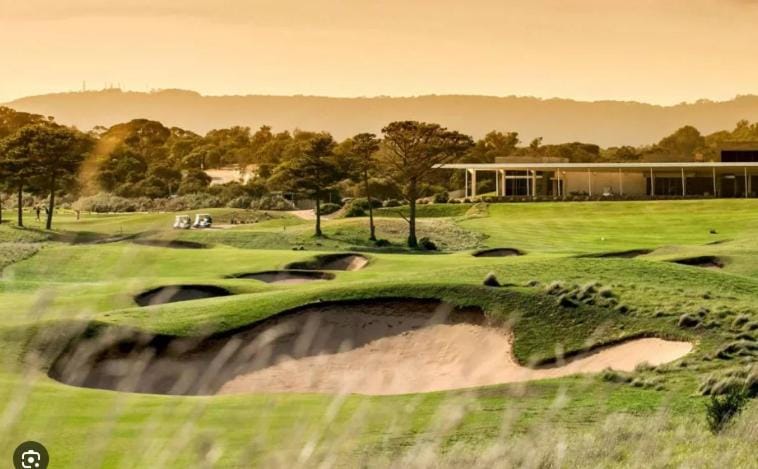 Golf at Moonah Links , Indoor Spa & Premium Golf Course Access House in Fingal