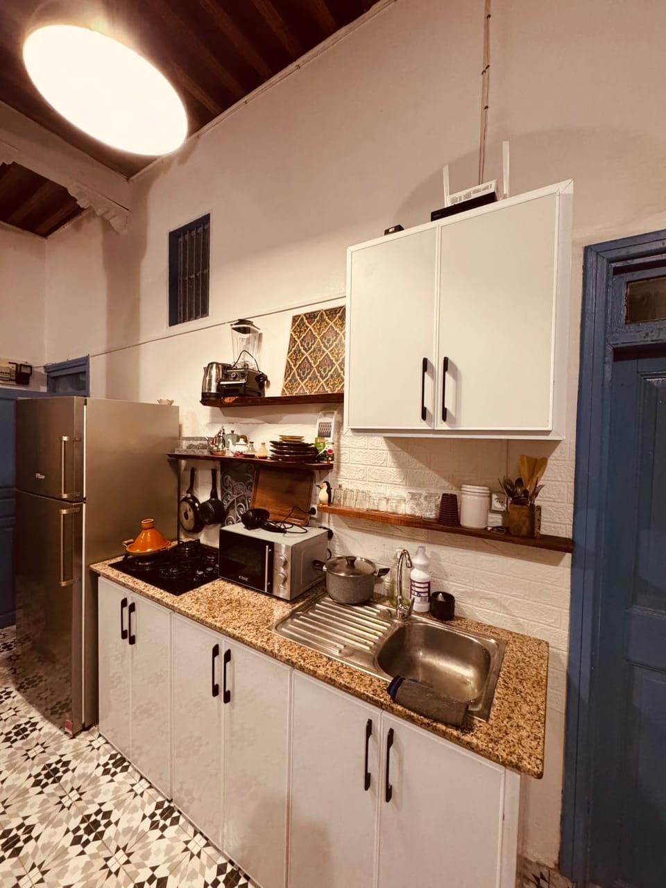 Kitchen or kitchenette, oven, stove