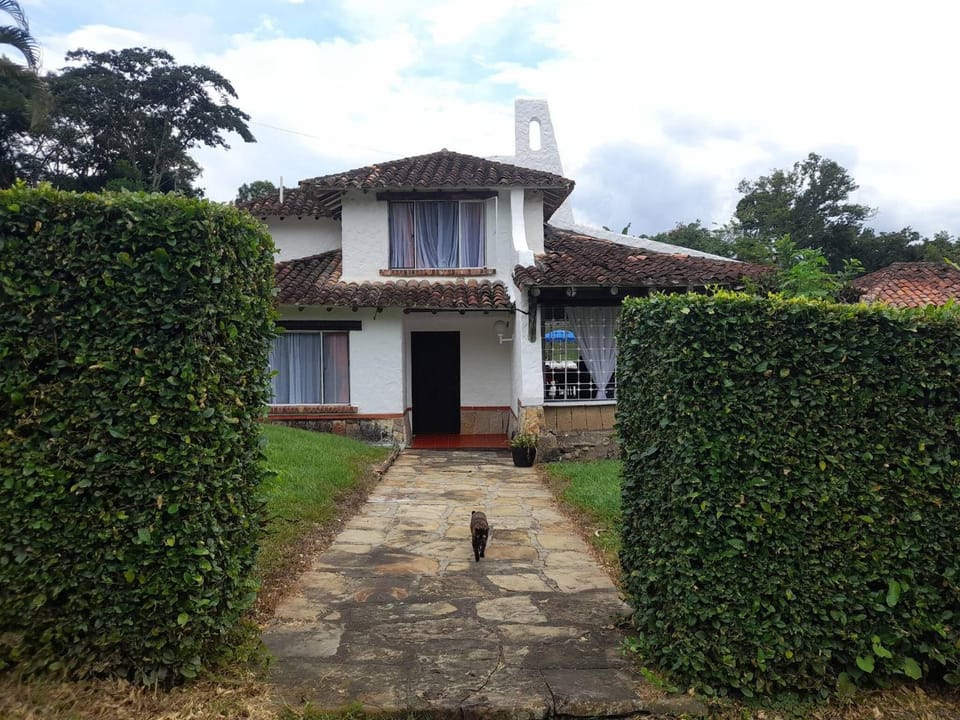 Discover the colonial jewel in Villeta-Cundinamarc House in Cundinamarca, Colombia
