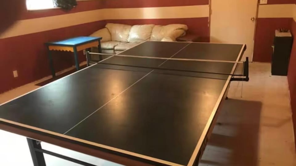 Table tennis