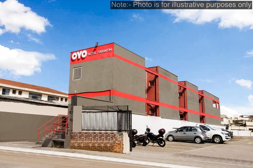 Property building, Facade/entrance, Parking