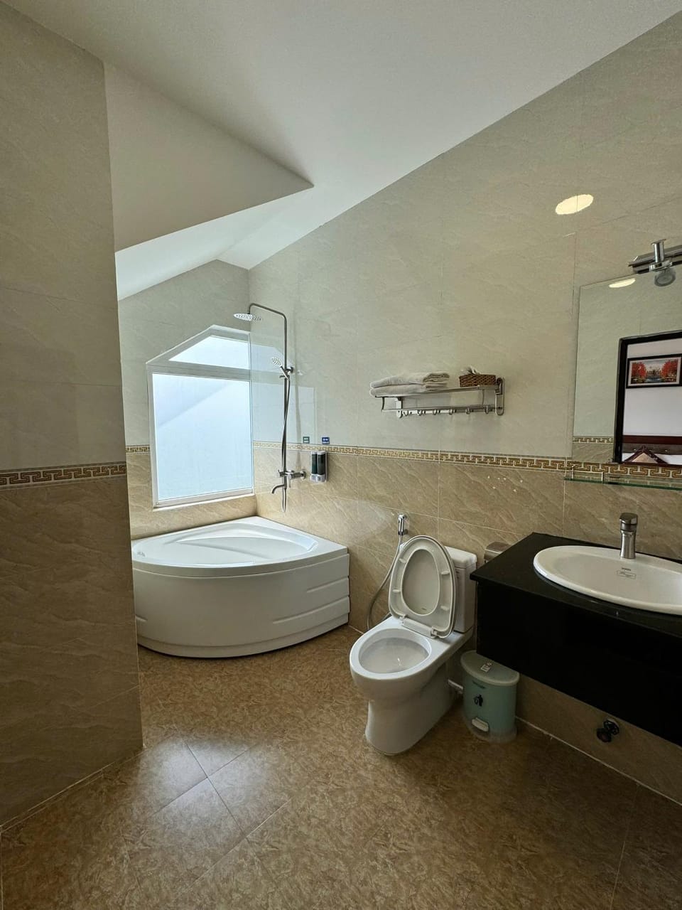 Tomy Khe Sanh Đà Lạt Hotel in Dalat