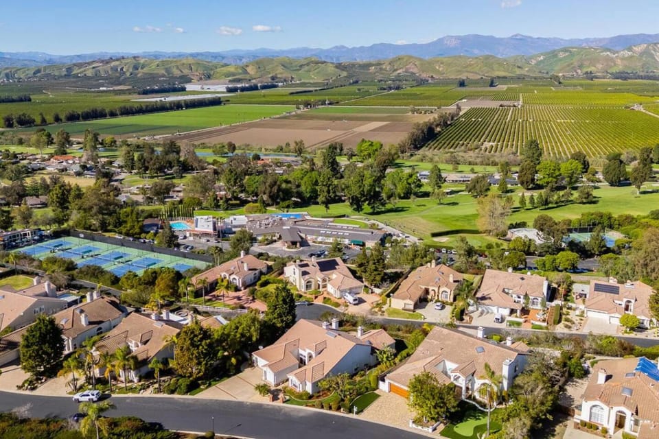 Coastal Camarillo Retreat Executive Extended Stay House in Camarillo