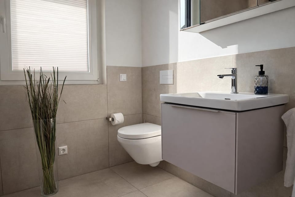 Toilet, Bathroom
