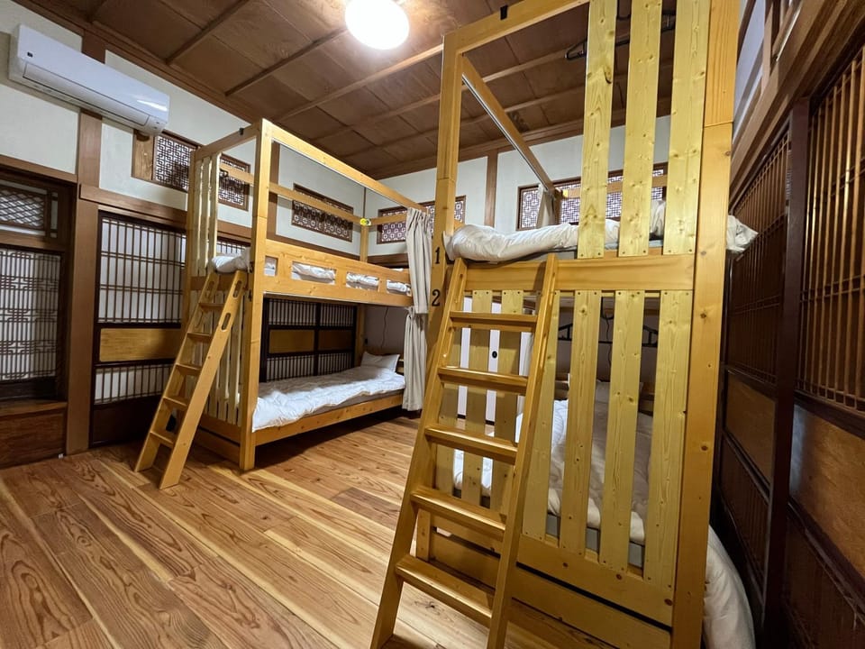 Bed, Photo of the whole room, Bedroom, bunk bed