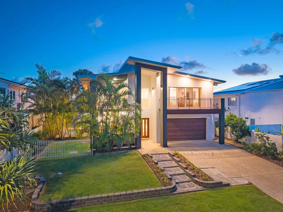 Surfmist by the Beach Pet Friendly with Pool House in Kingscliff