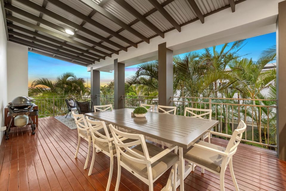 Surfmist by the Beach Pet Friendly with Pool House in Kingscliff