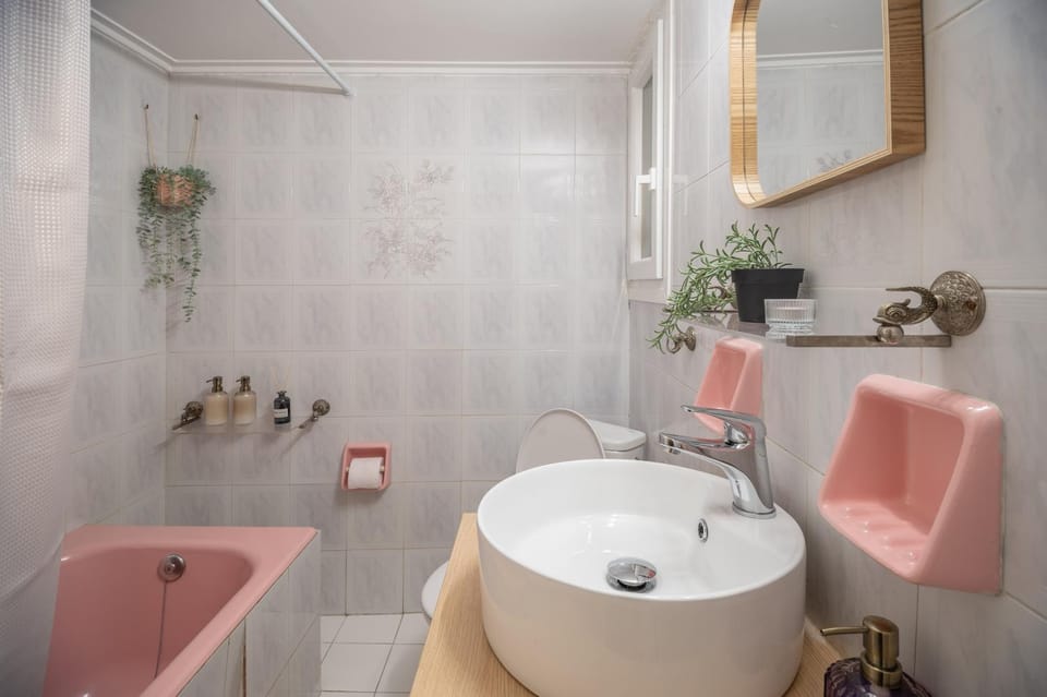 Bathroom, Bath