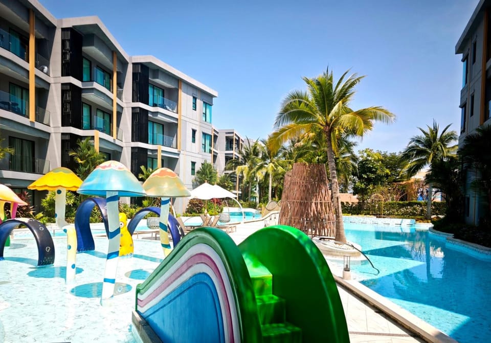 Carapace Hua Hin Beach Club Condo Apartment in Nong Kae