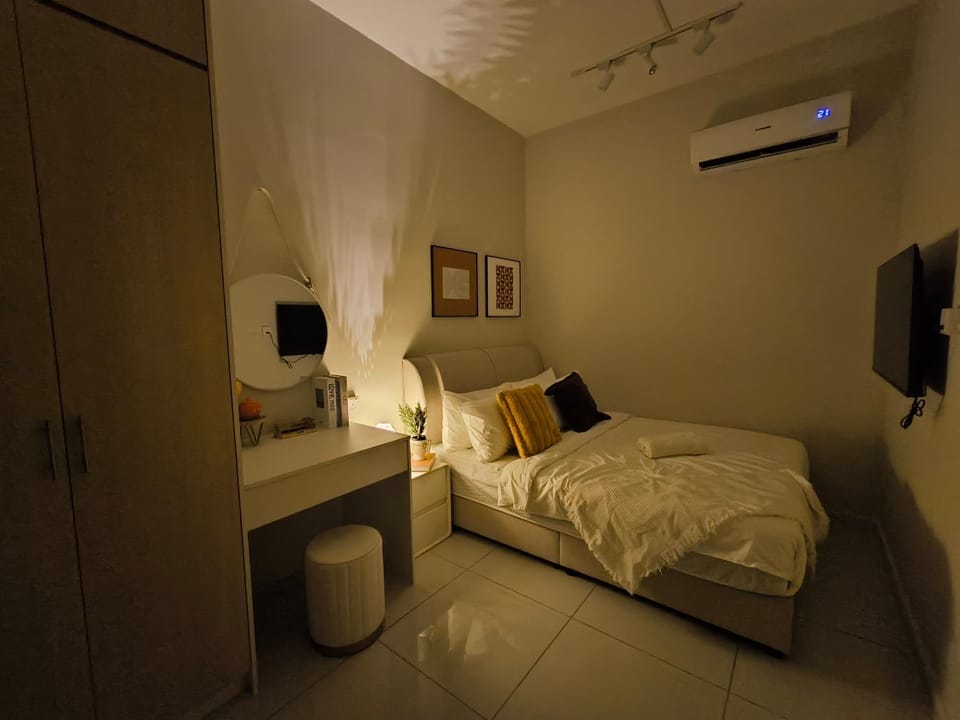 Bed, Bedroom, wardrobe
