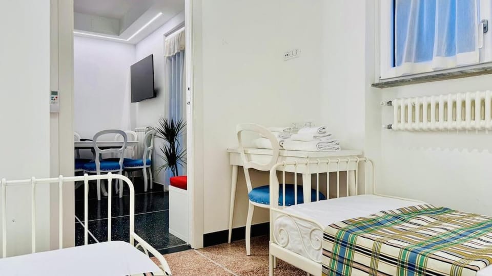 Free parking - 5 minutes from the sea - 2 minutes from the station Apartment in Bogliasco