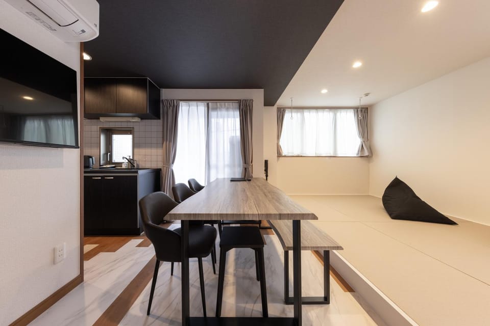 Living room, Dining area