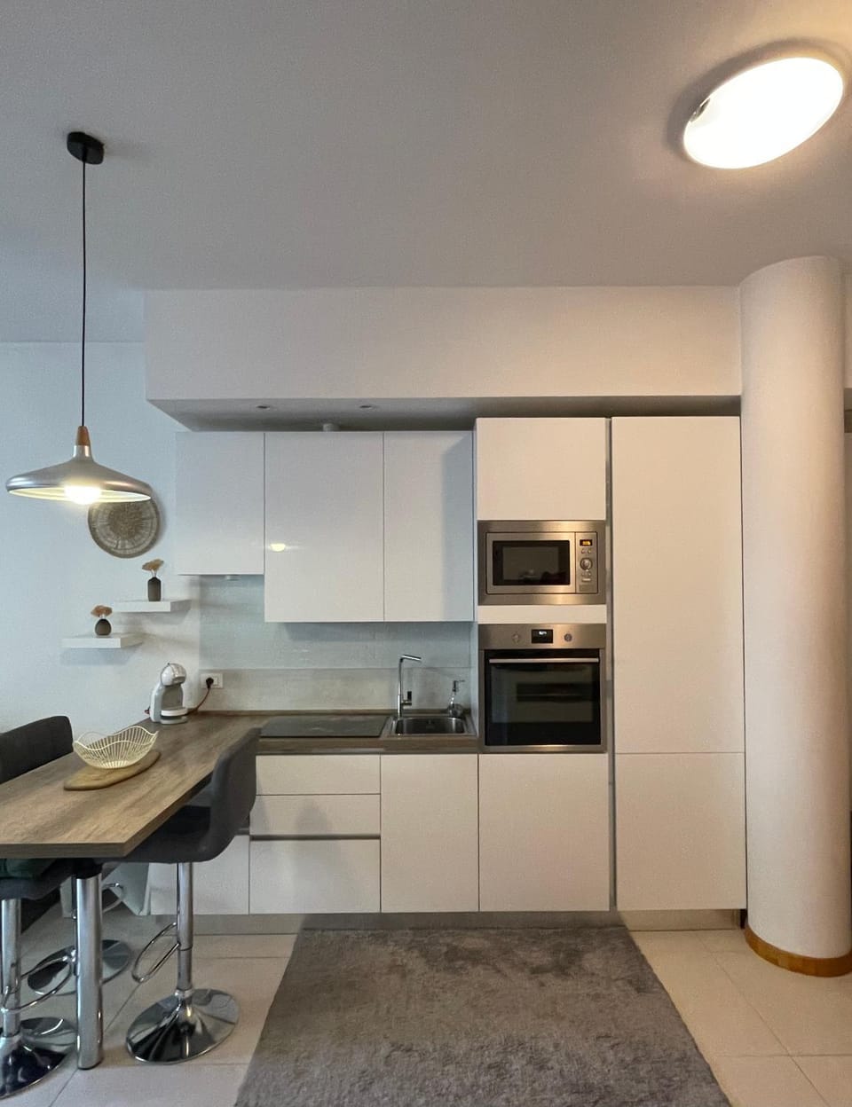 Kitchen or kitchenette, Dining area, oven, pet friendly, stove