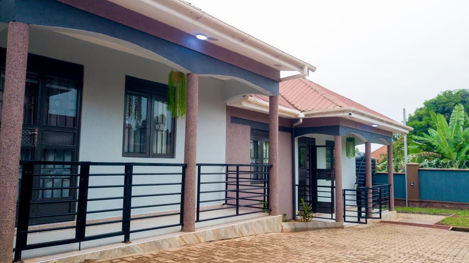 Pearl Homes Nabbingo Bed and Breakfast in Uganda