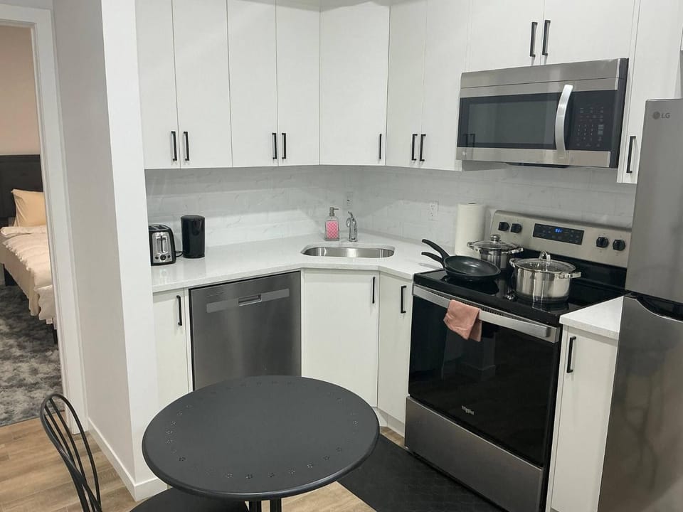 microwave, oven, kitchen