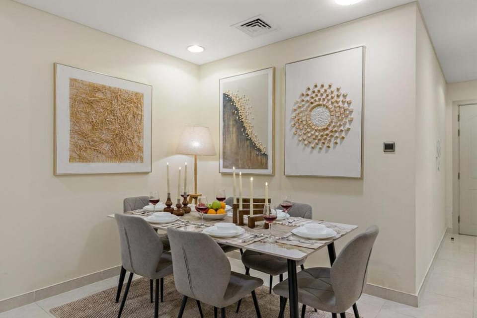 FIRST CLASS 2BR Calm & Stylish Living Apartment in Dubai
