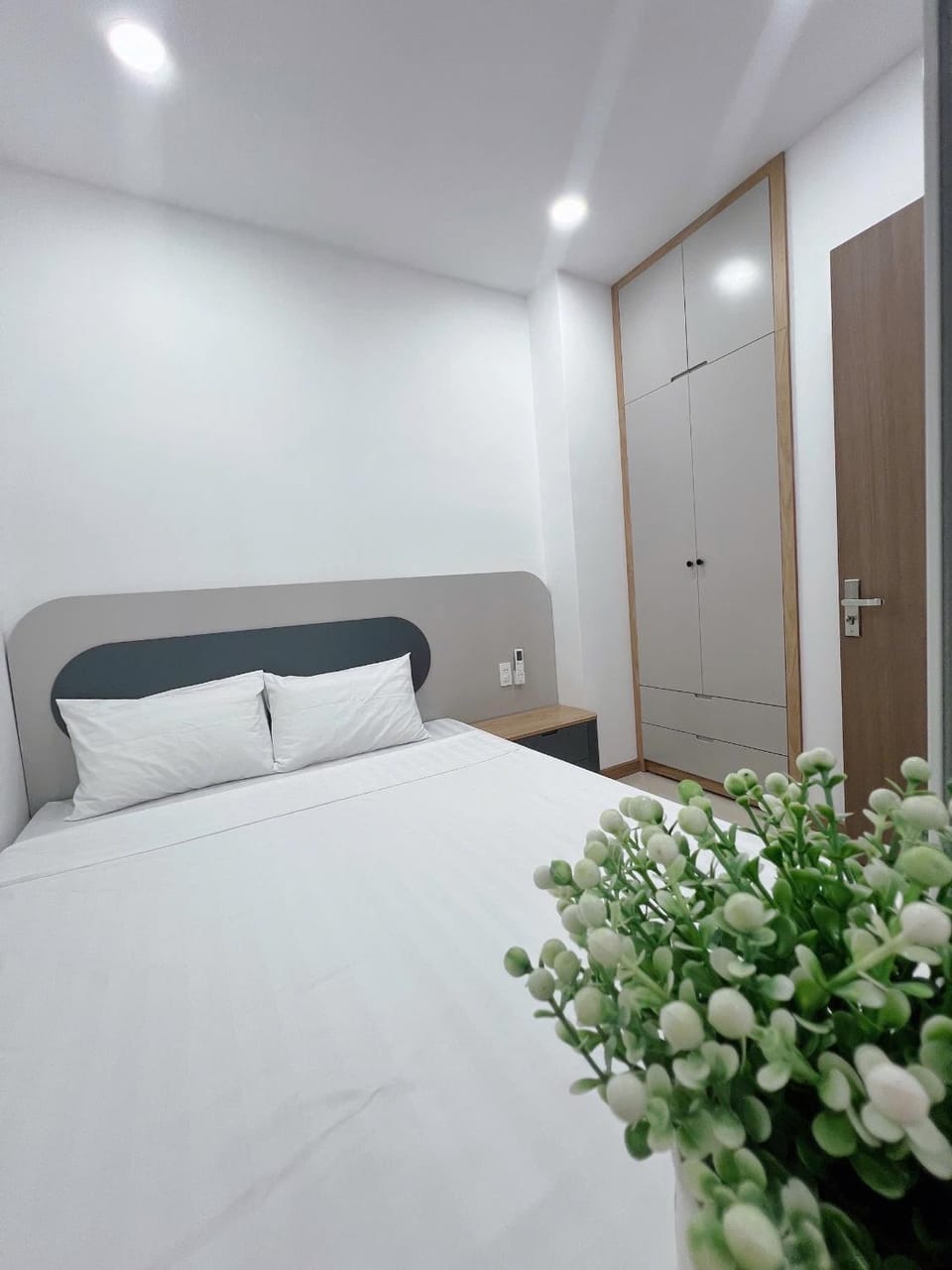 Bed, wardrobe