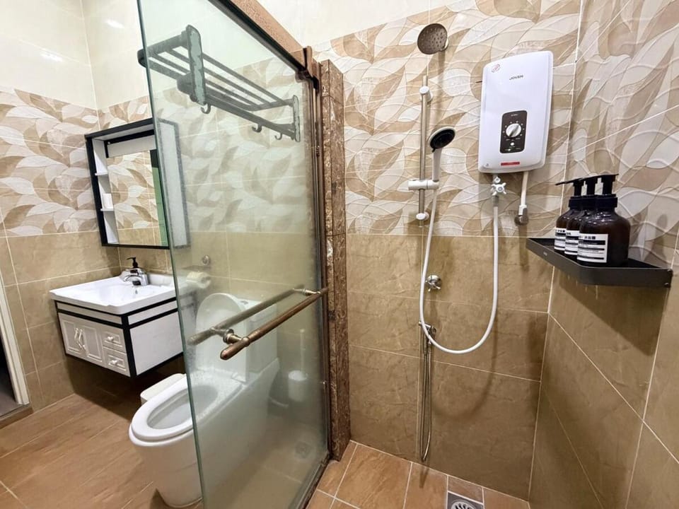 Shower, Bathroom