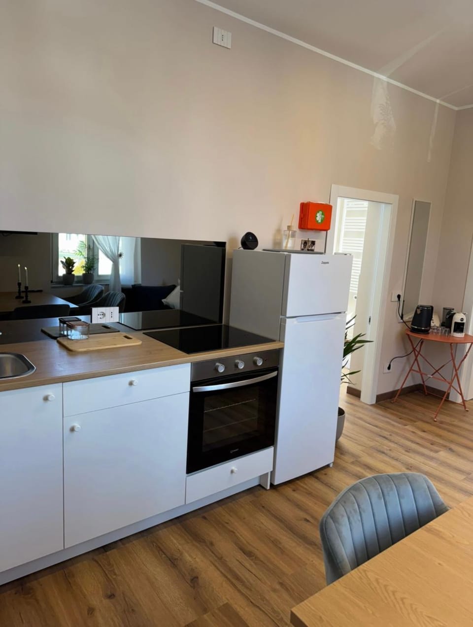 Kitchen or kitchenette