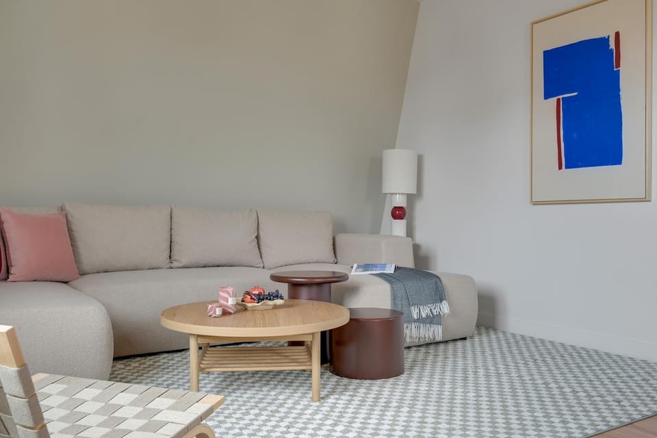 Living room, Seating area