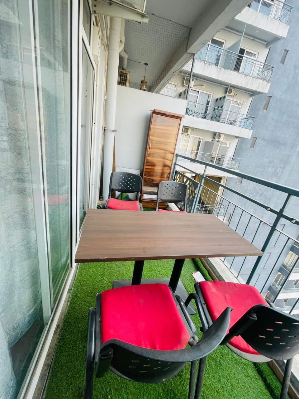 Stay studios Apartment in Noida