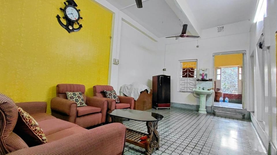 Maya's Crest Apartment in Kolkata
