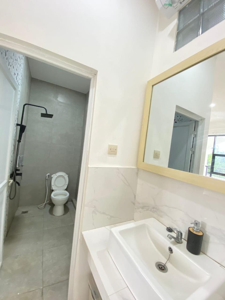 Shower, Bathroom