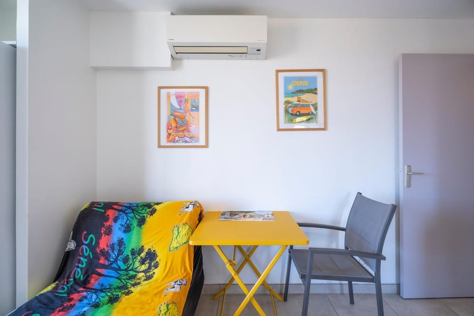 Property building, Living room, Bedroom