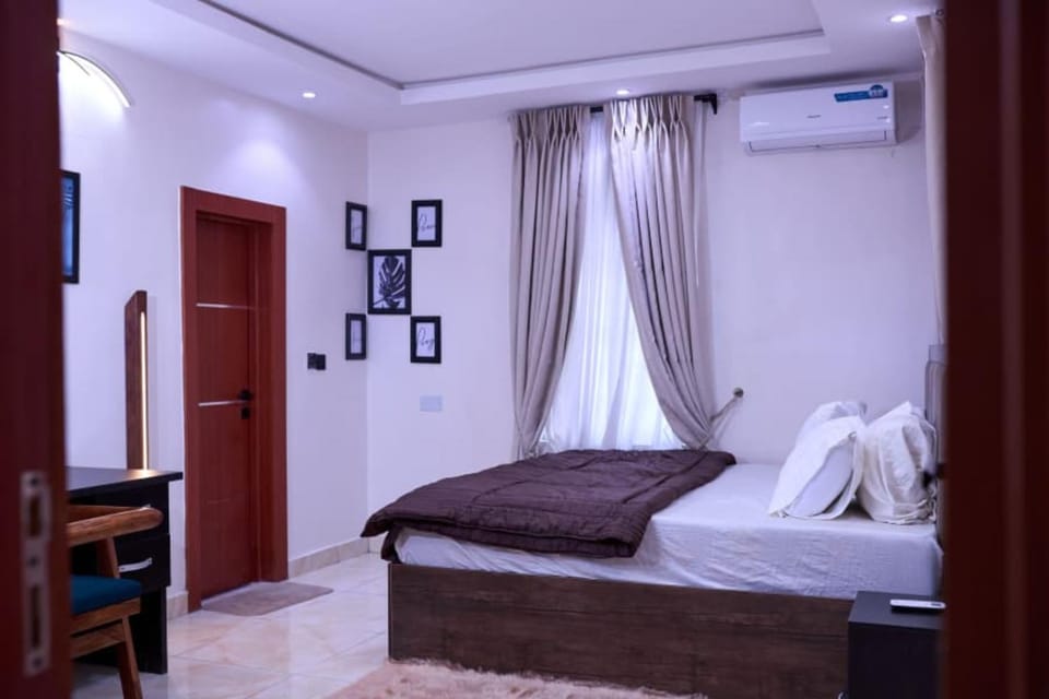 Bed, Bedroom, wardrobe