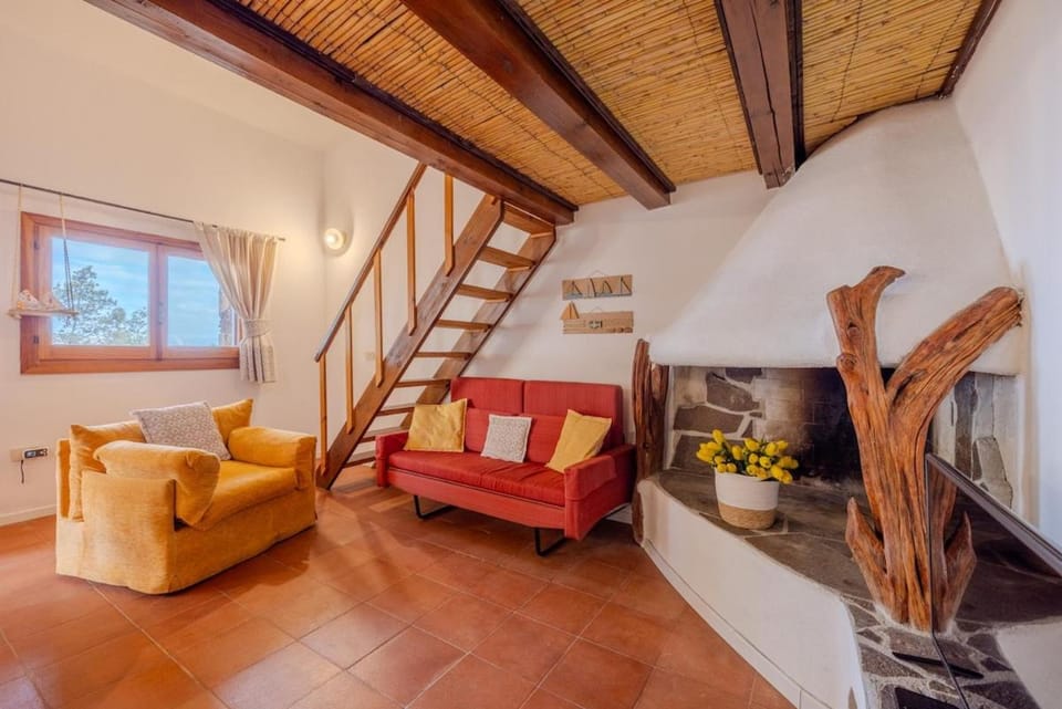 Porto Rotondo Sea View -6 places- Private Parking Apartment in Porto Rotondo