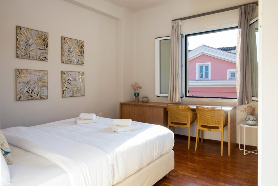 Bed, View (from property/room), Photo of the whole room, Decorative detail, Bedroom
