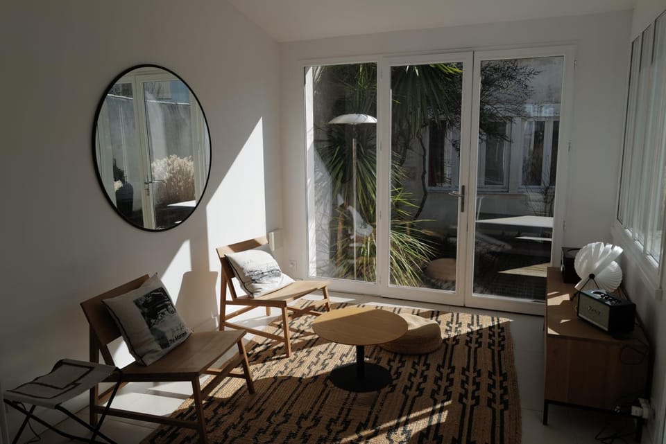 Seating area