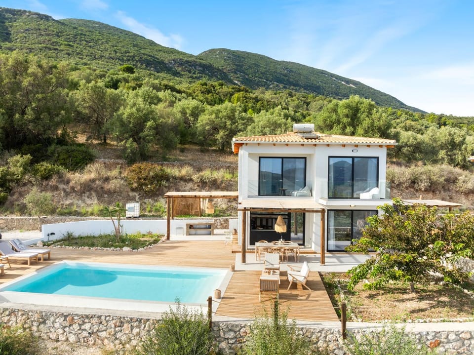 Property building, Patio, Natural landscape, Garden, Pool view