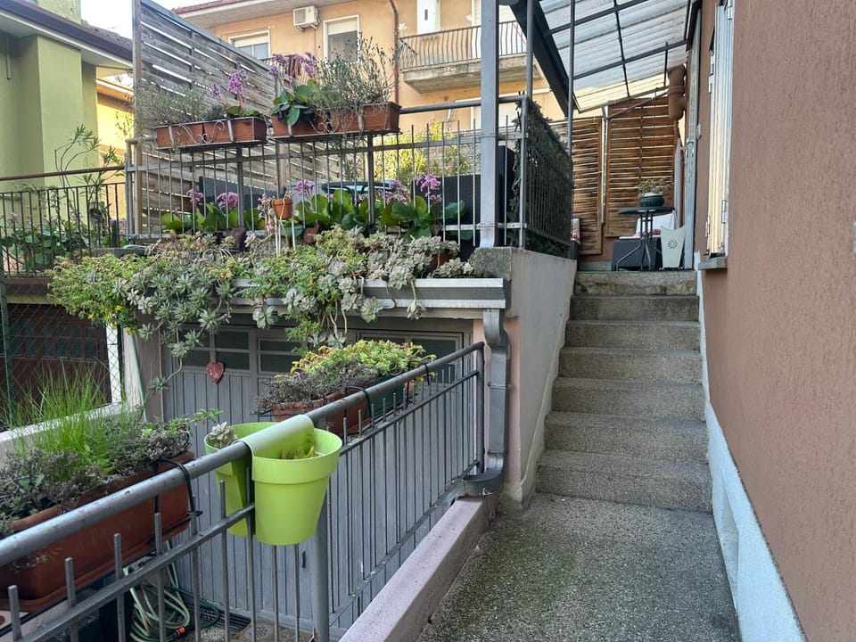 Property building, View (from property/room), Balcony/Terrace