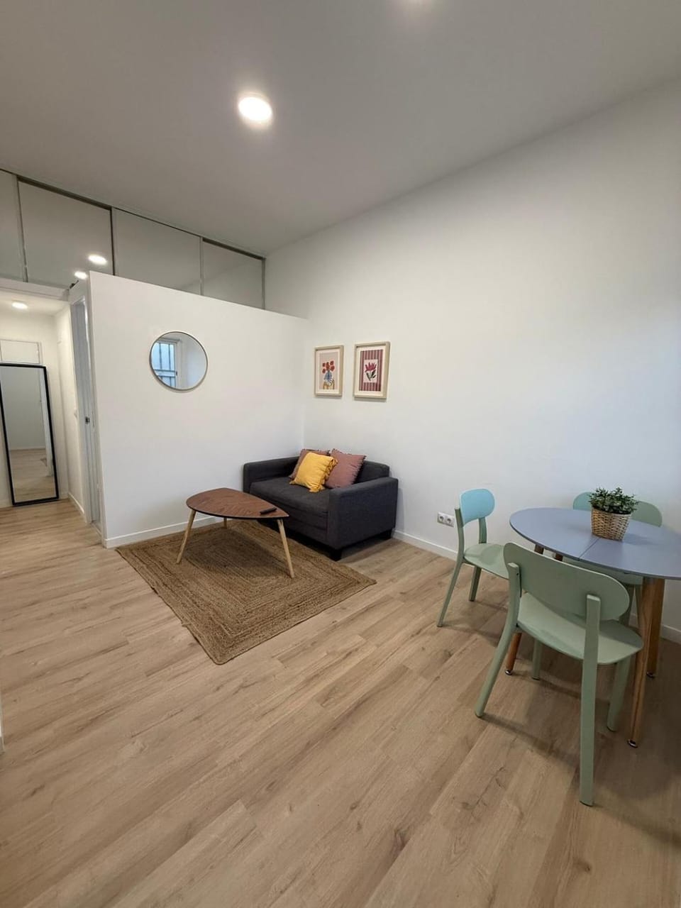 Refurbished flat in an excellent location - Longares Apartment in Madrid