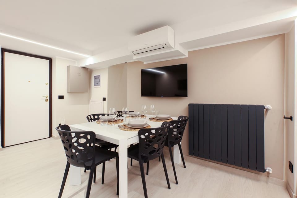 Communal lounge/ TV room, Kitchen or kitchenette