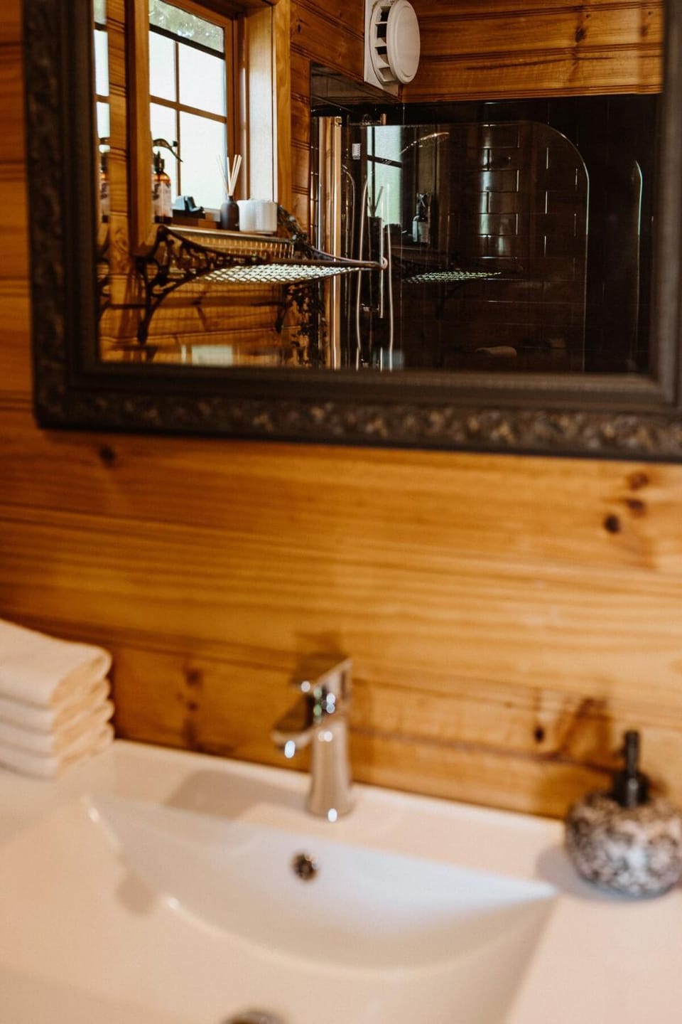 Cottage Grove - close to town & cute as a button House in St Helens