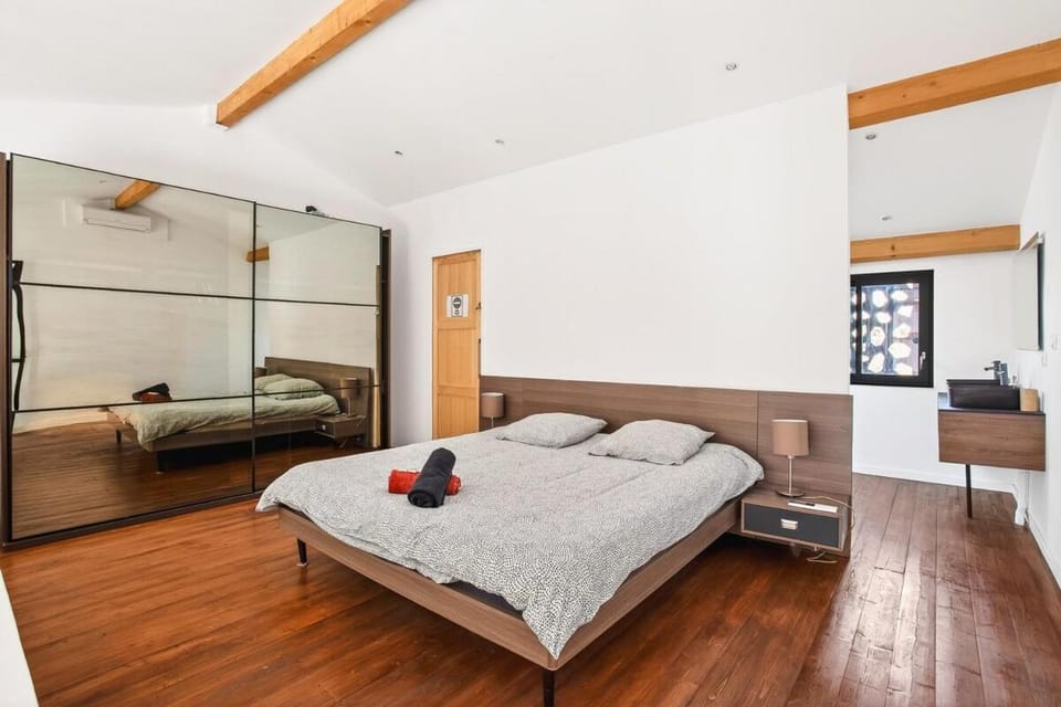 Modern triplex with terrace - Castellane Apartment in Marseille