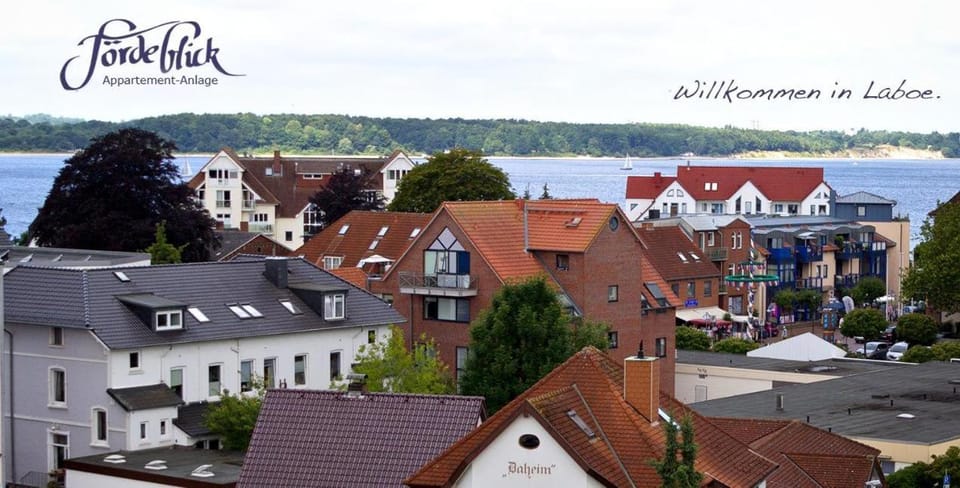 2B 37 Seerose DG Apartment in Laboe