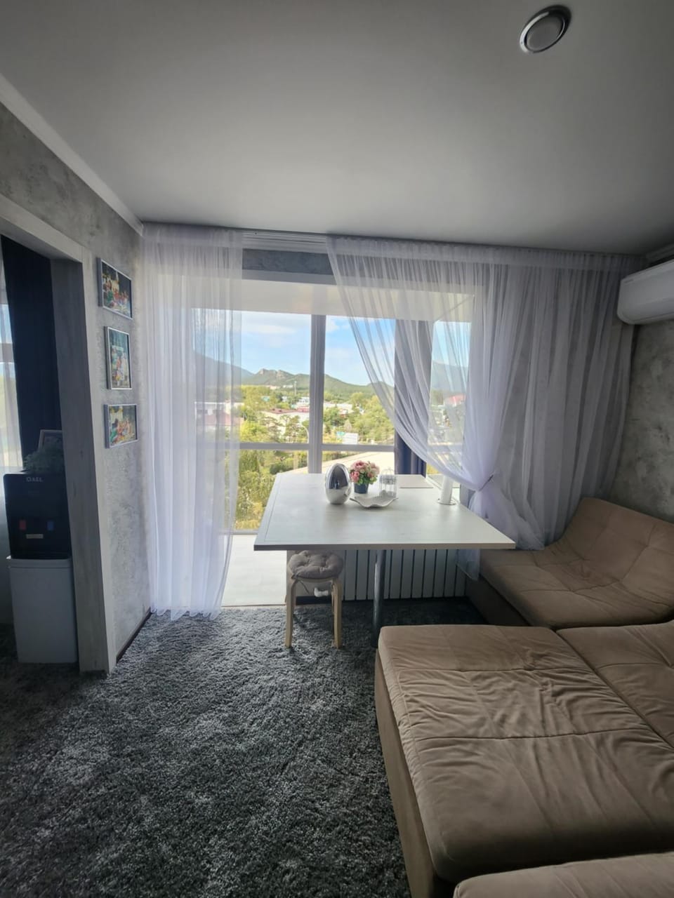 Апартаменты с красивым видом на горы в самом центре Борового Apartment in Kazakhstan