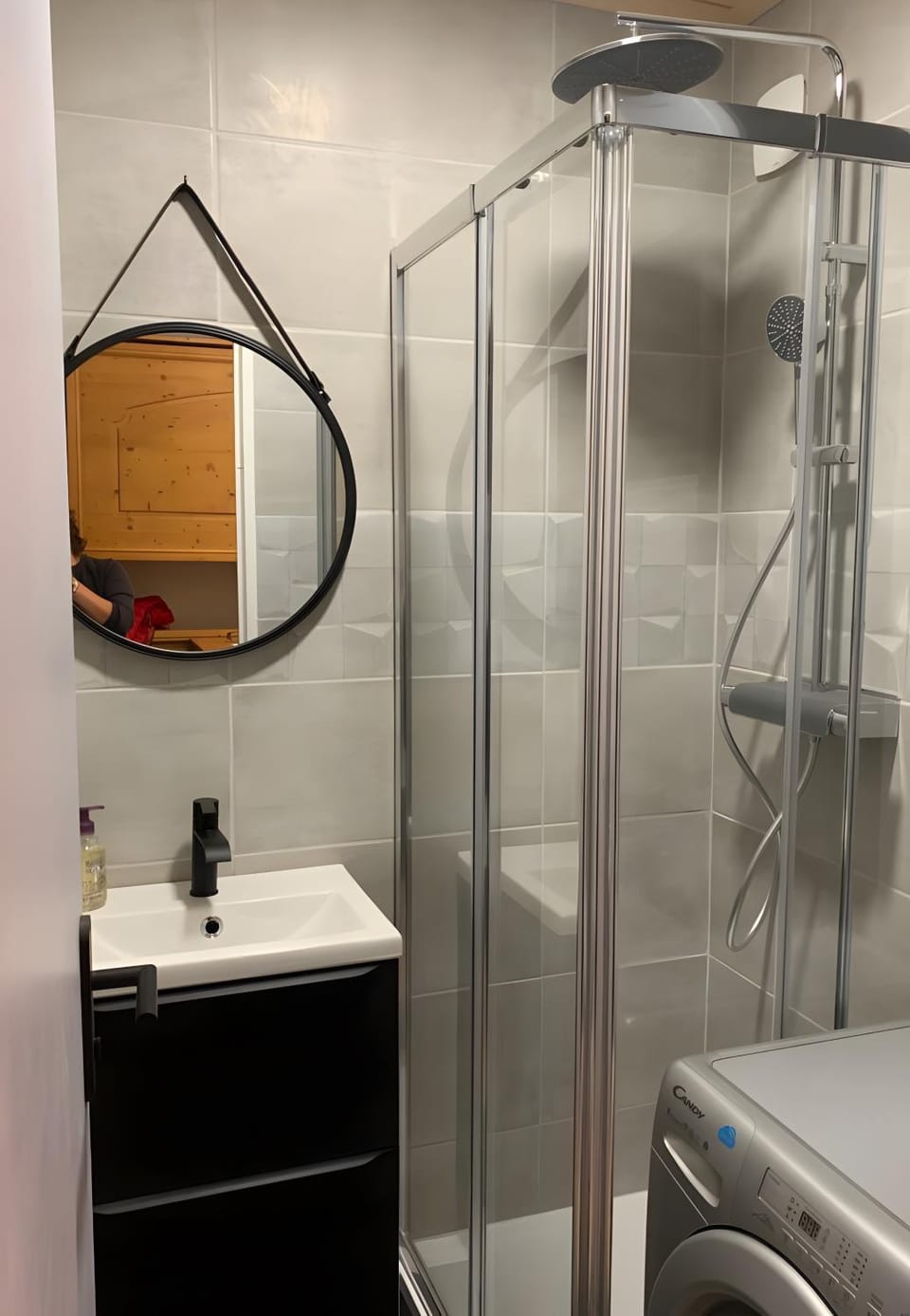 Bathroom, Living room